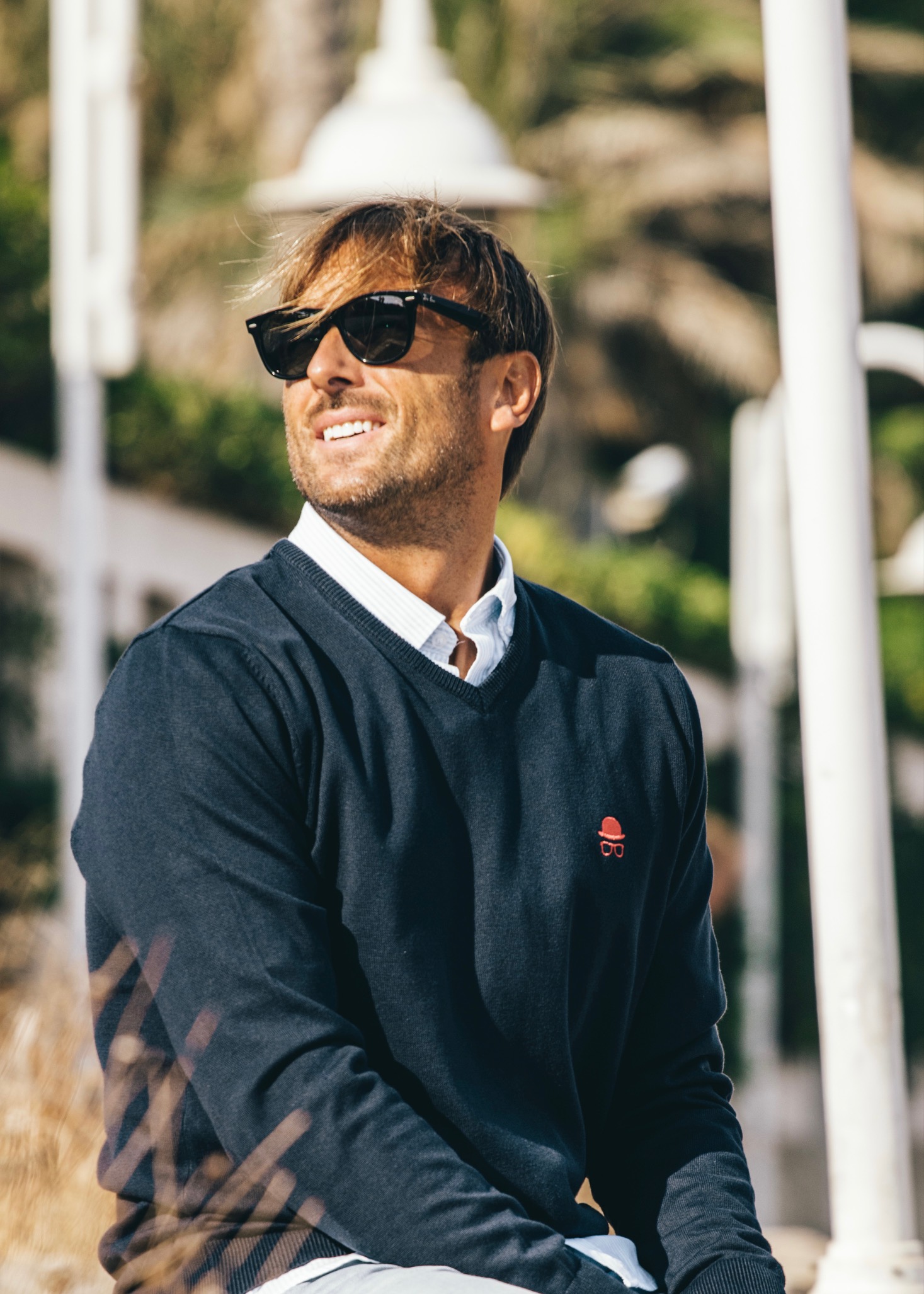 Jersey cuello pico azul marino 3 Jersey cuello pico azul marino - Imagen 3