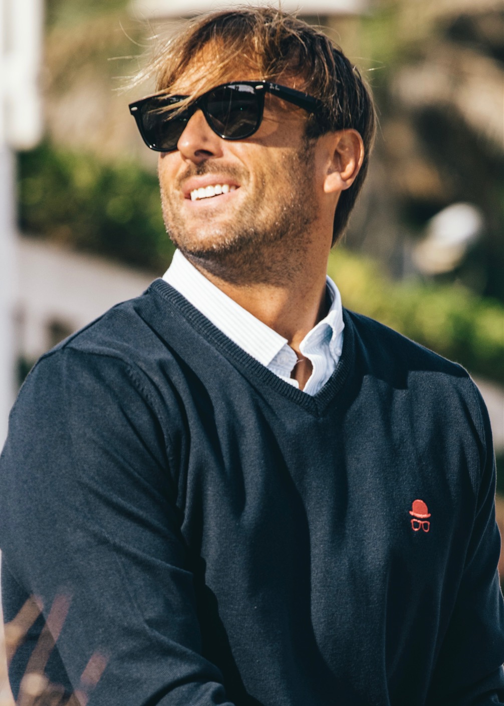 Jersey cuello pico azul marino 2 Jersey cuello pico azul marino - Imagen 2