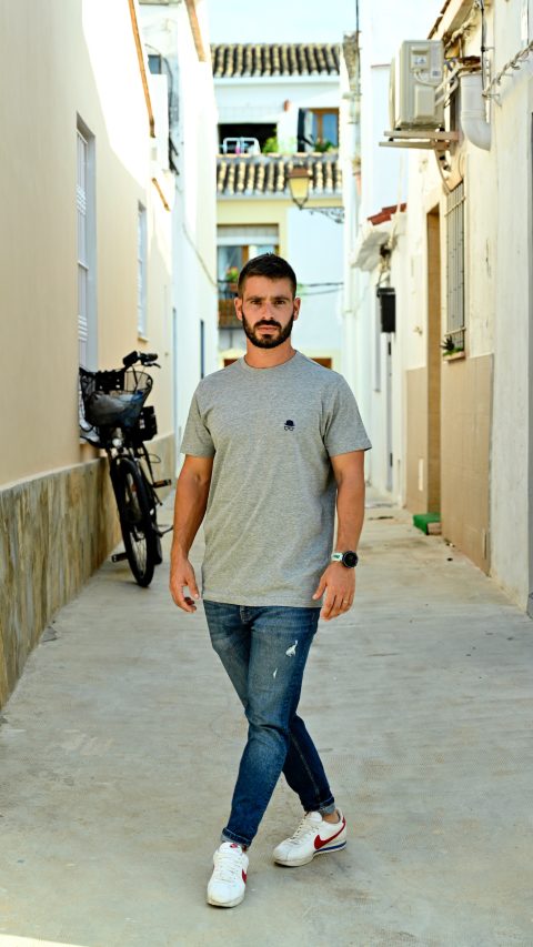 Camiseta clásica gris - Imagen 3