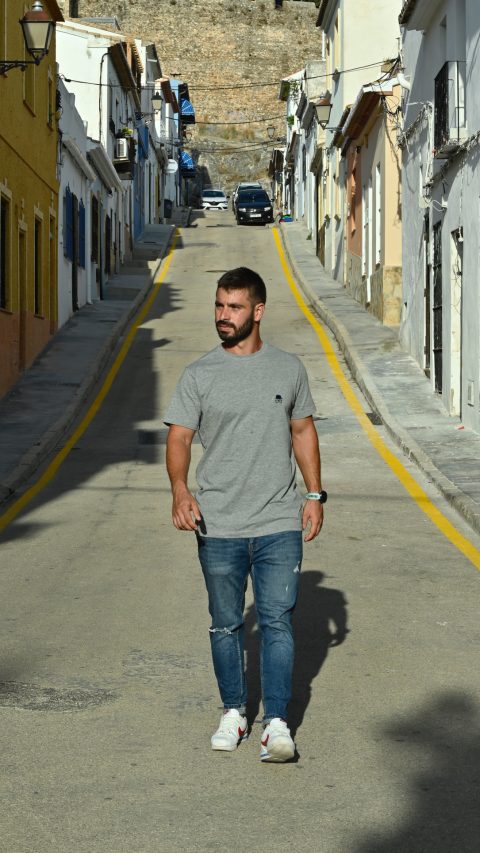 Camiseta clásica gris - Imagen 4