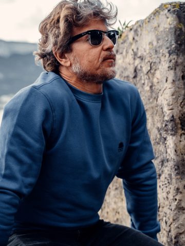 sudadera clasica azul claro1