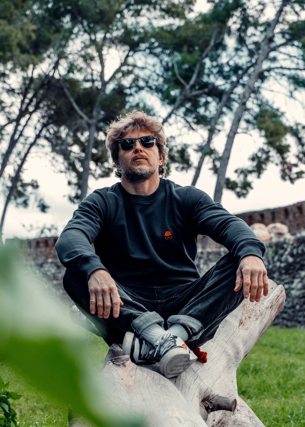 Sudadera Clásica Negra 2 Sudadera Clásica Negra - Imagen 2